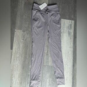 Halara cloudful air jogger style leggings size XS NWT